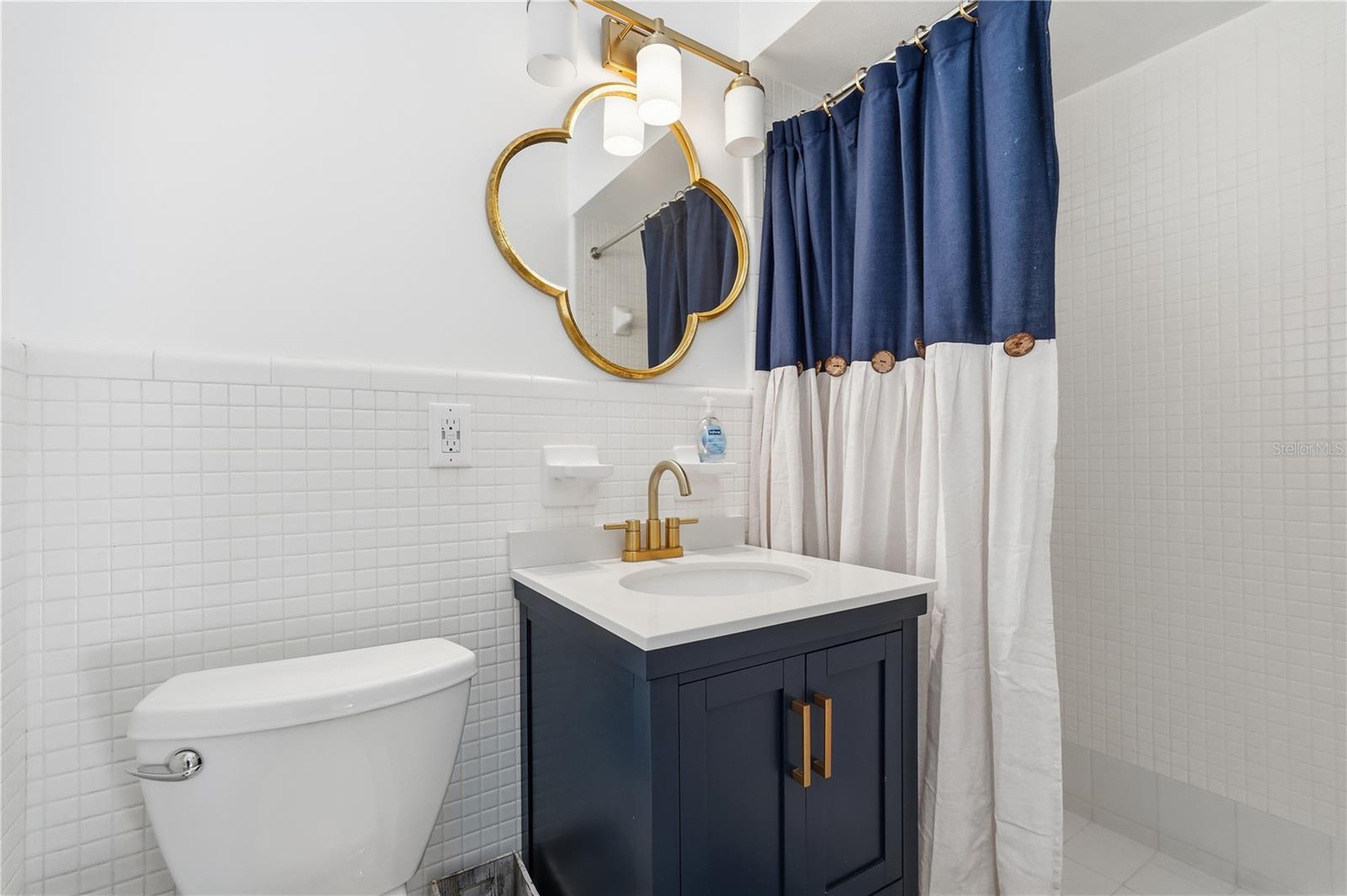 STEPHENSON MANOR - Residential