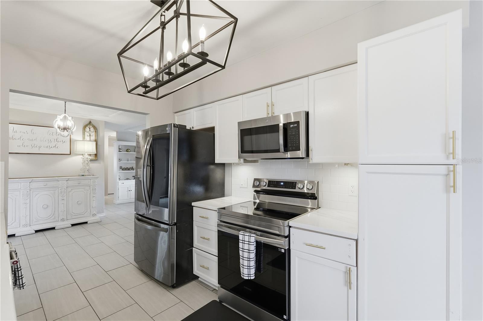 STEPHENSON MANOR - Residential