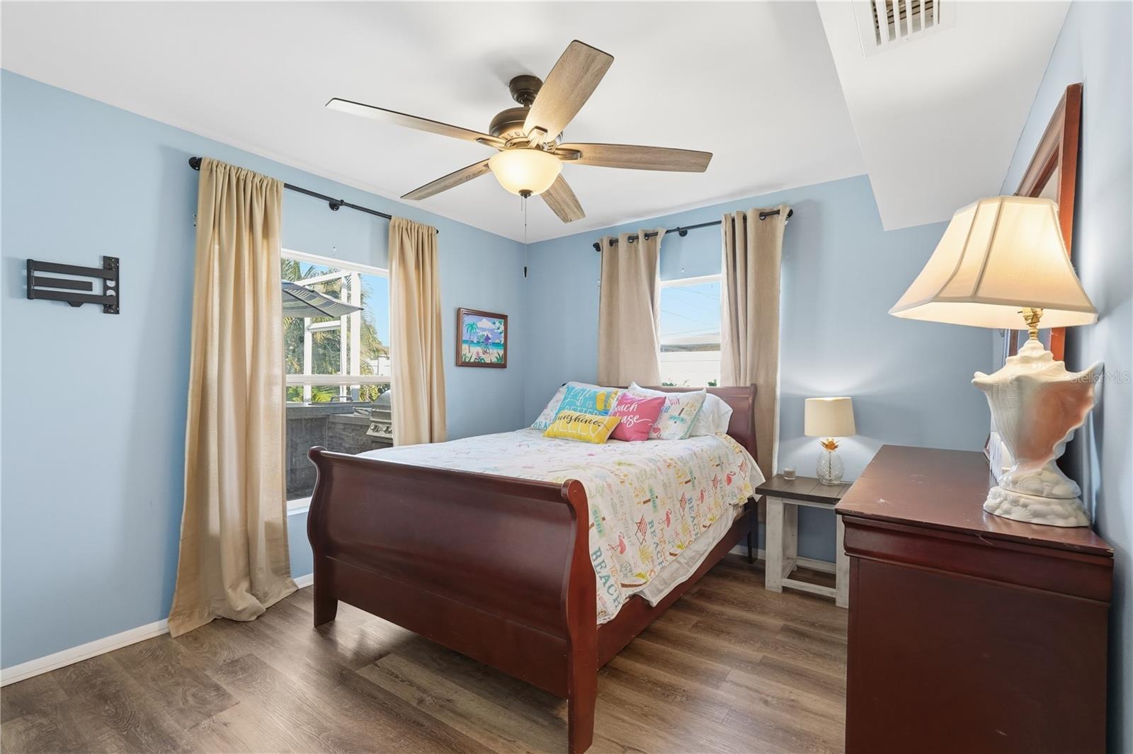 STEPHENSON MANOR - Residential