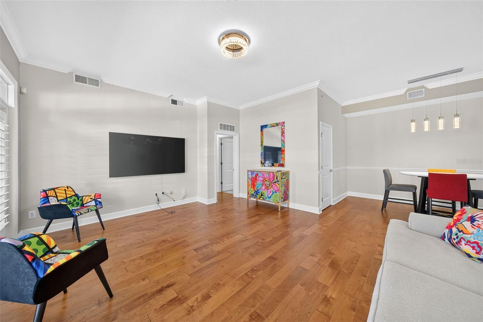 1231 WRIGHT CIRCLE 108