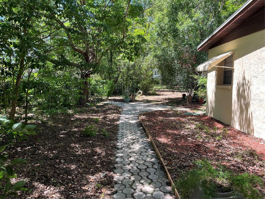 Photo of 218 E Palmetto Street, Davenport, FL 33837 (MLS # P4938471)