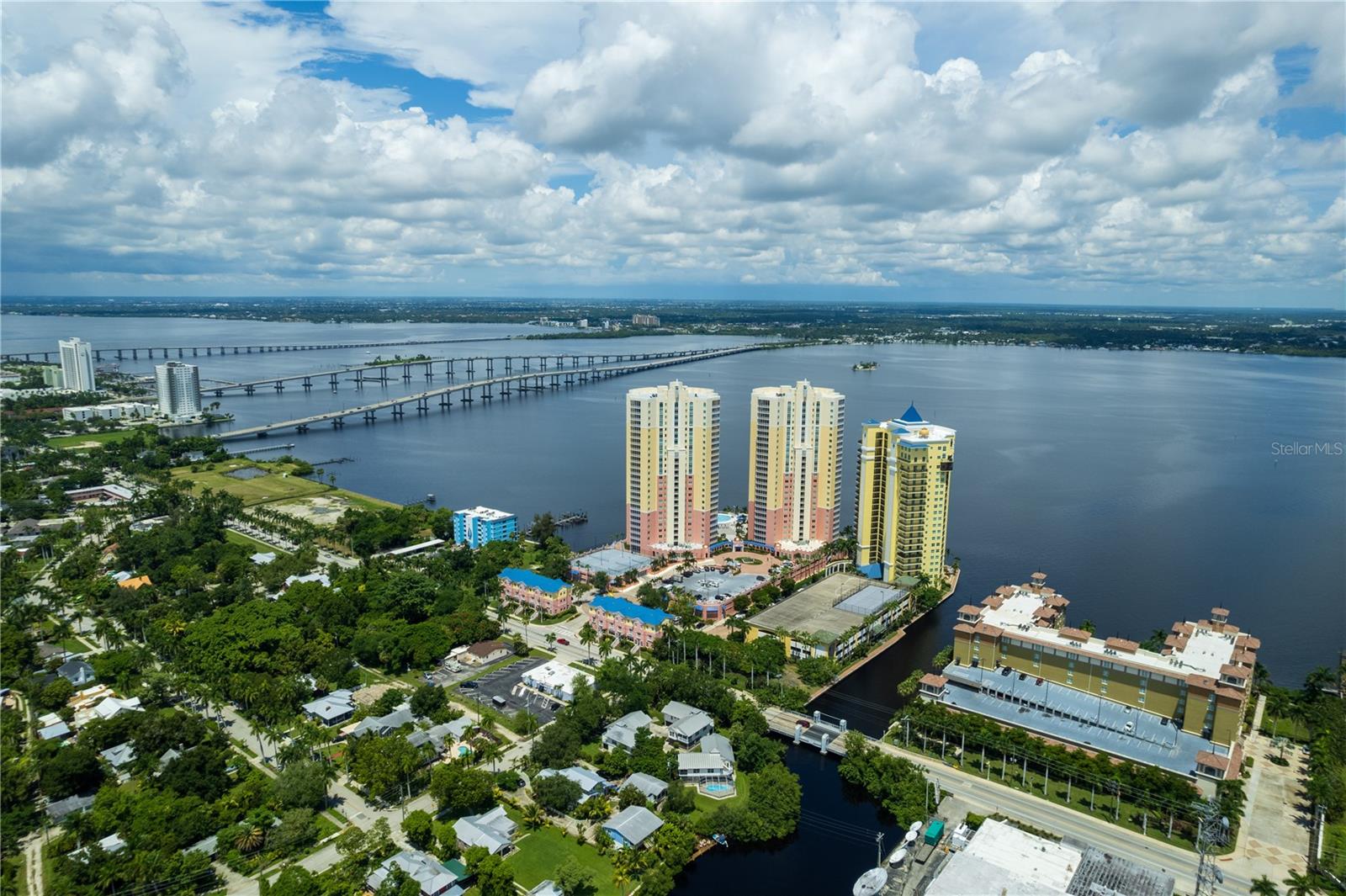 RIVIERA - Residential