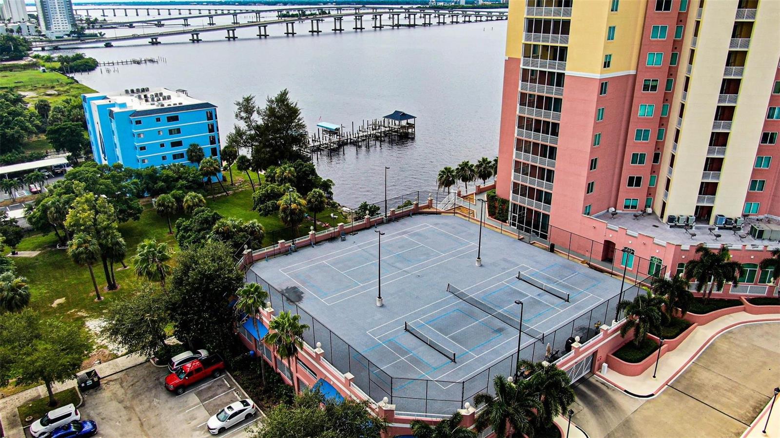 RIVIERA - Residential