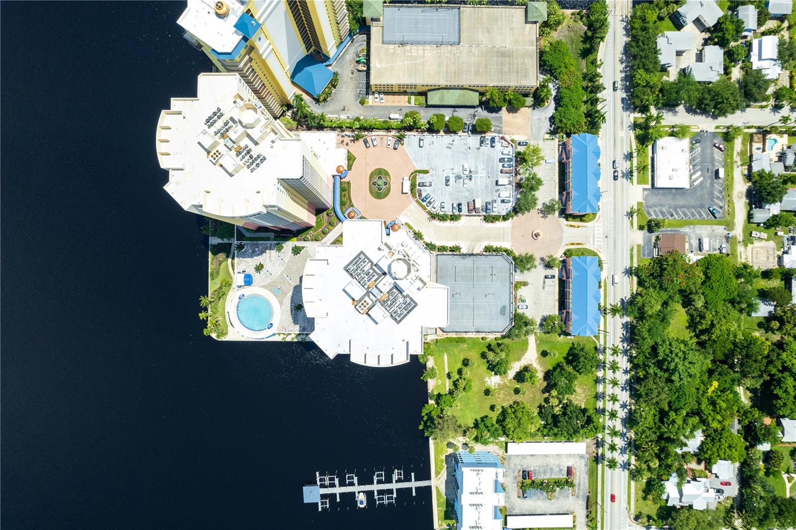 RIVIERA - Residential