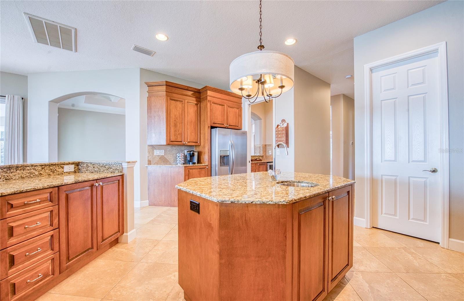 BAHAMA BEACH REP - Residential