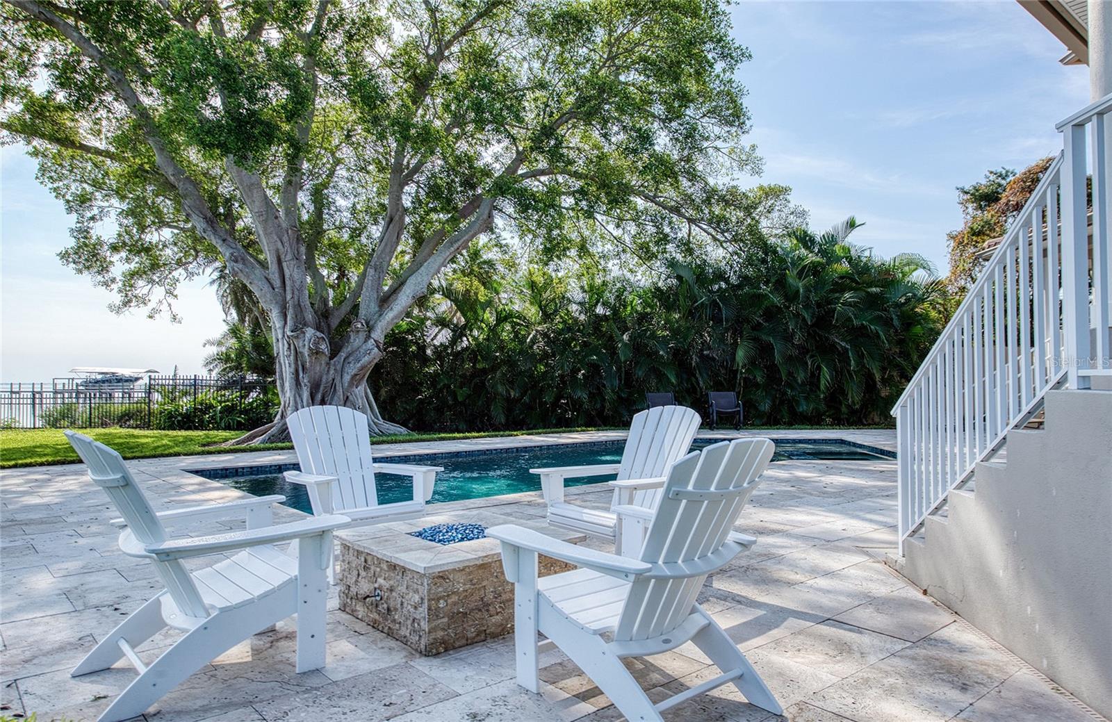 BAHAMA BEACH REP - Residential