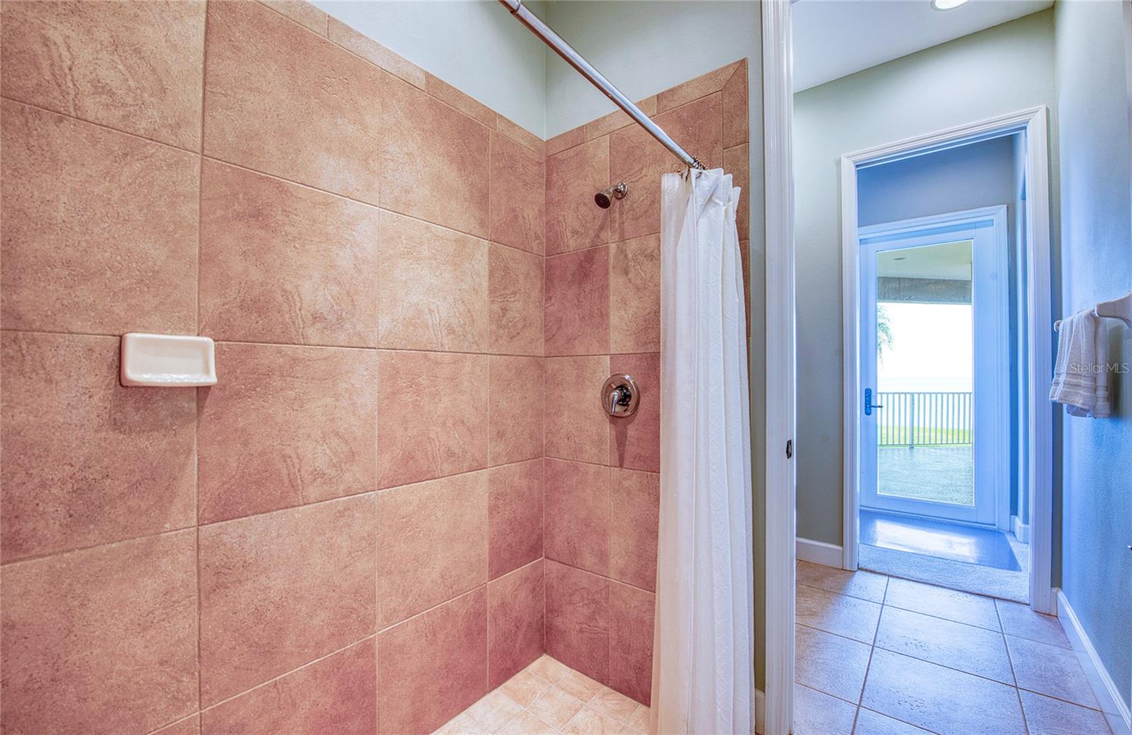 BAHAMA BEACH REP - Residential