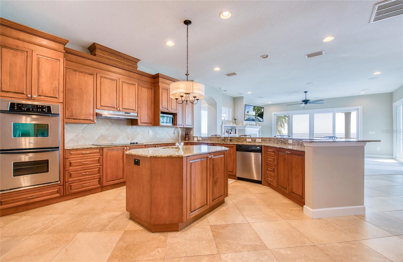 BAHAMA BEACH REP - Residential