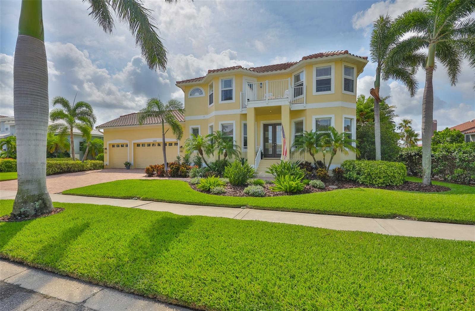 6468 RUBIA CIRCLE