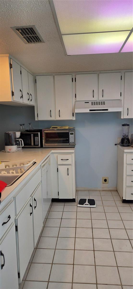 VILLAGE WOODS CONDO PH 03 - Residential