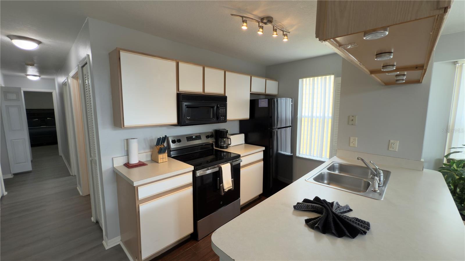 VILLAS AT ISLAND CLUB PH 5 - Residential