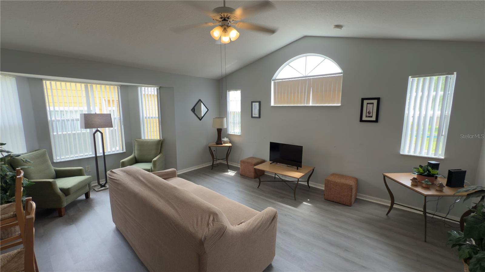 VILLAS AT ISLAND CLUB PH 5 - Residential