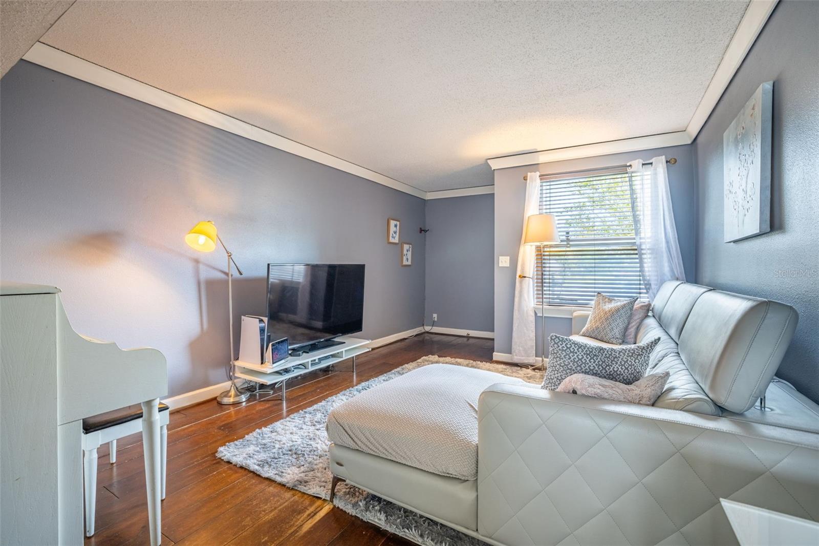4314 LA MORA COURT