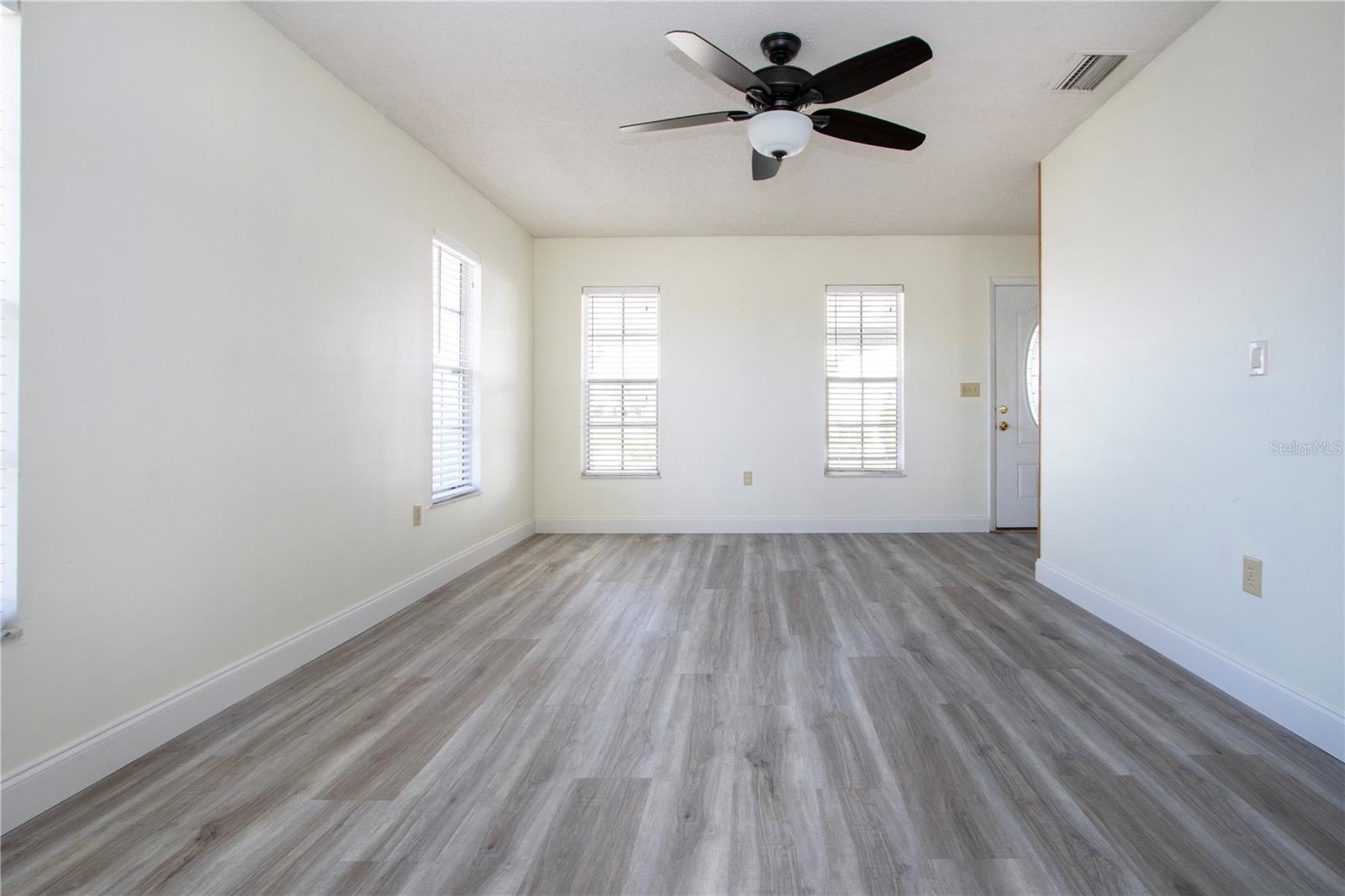 RIVER ISLES - Residential