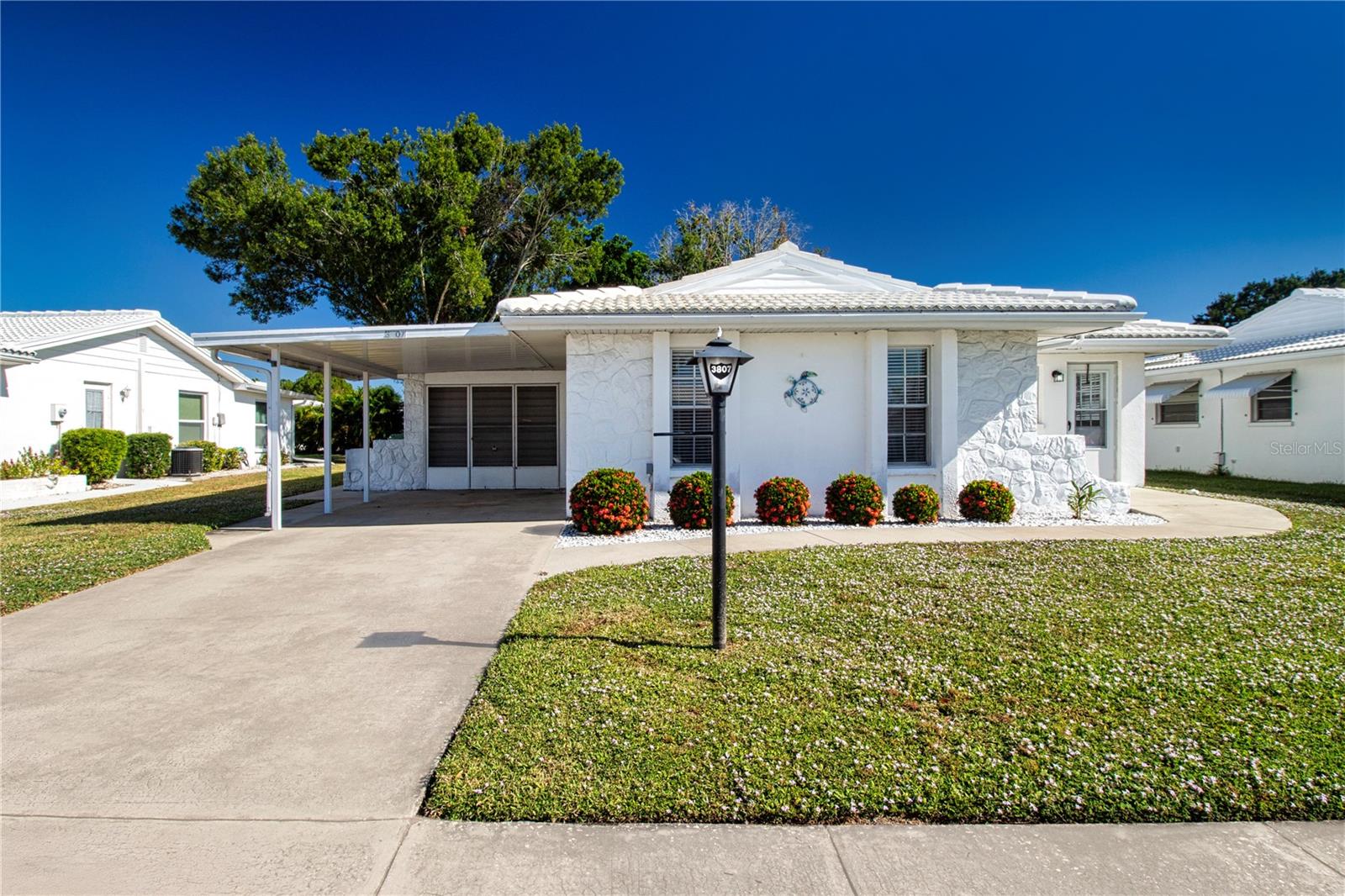 RIVER ISLES - Residential