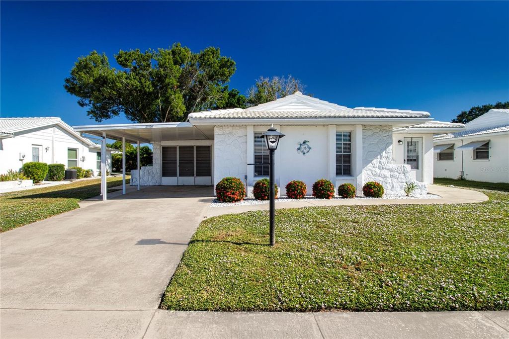 Photo of 3807 Joyce Drive, Bradenton, FL 34208 (MLS # A4670563)