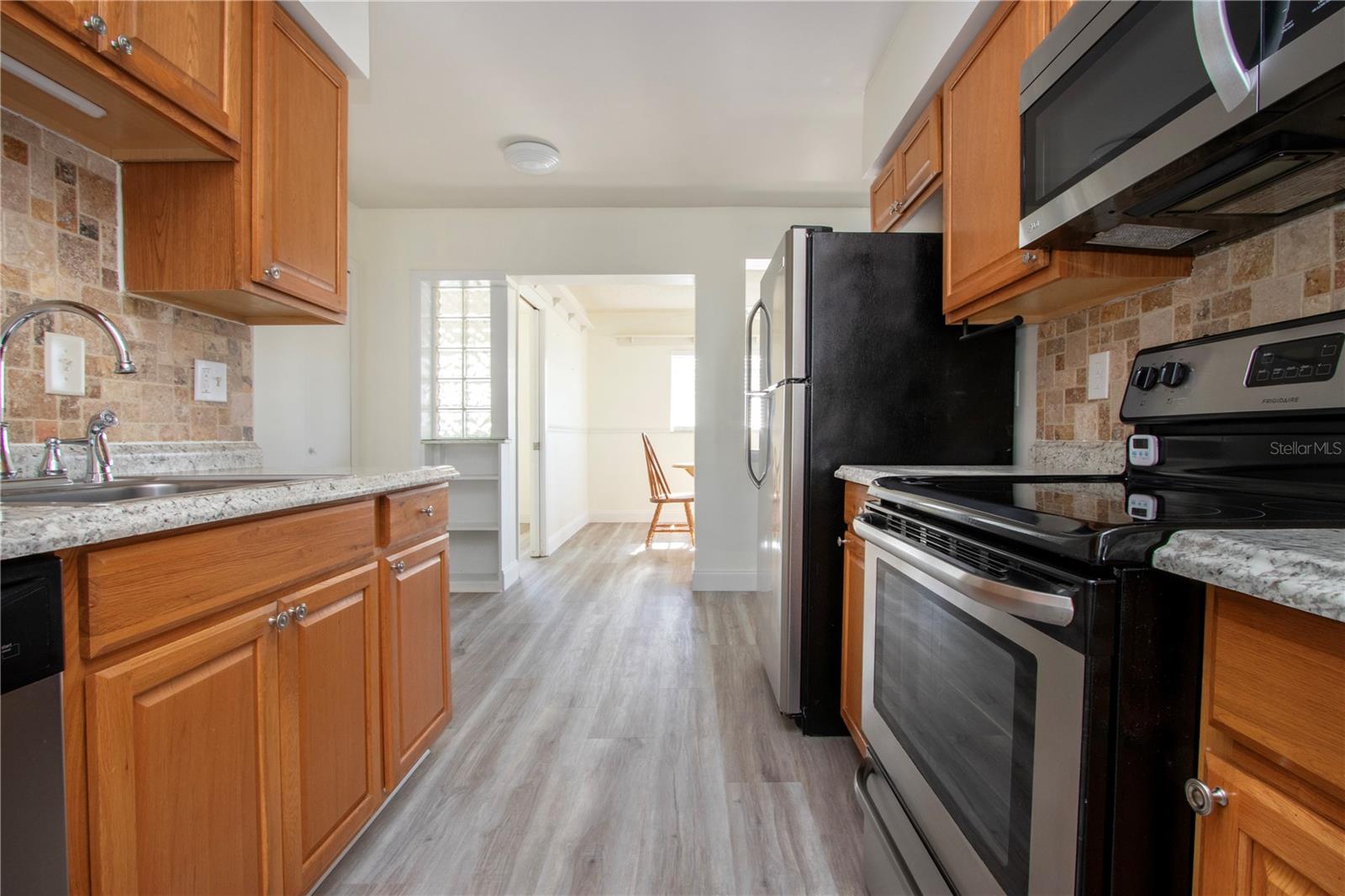 RIVER ISLES - Residential