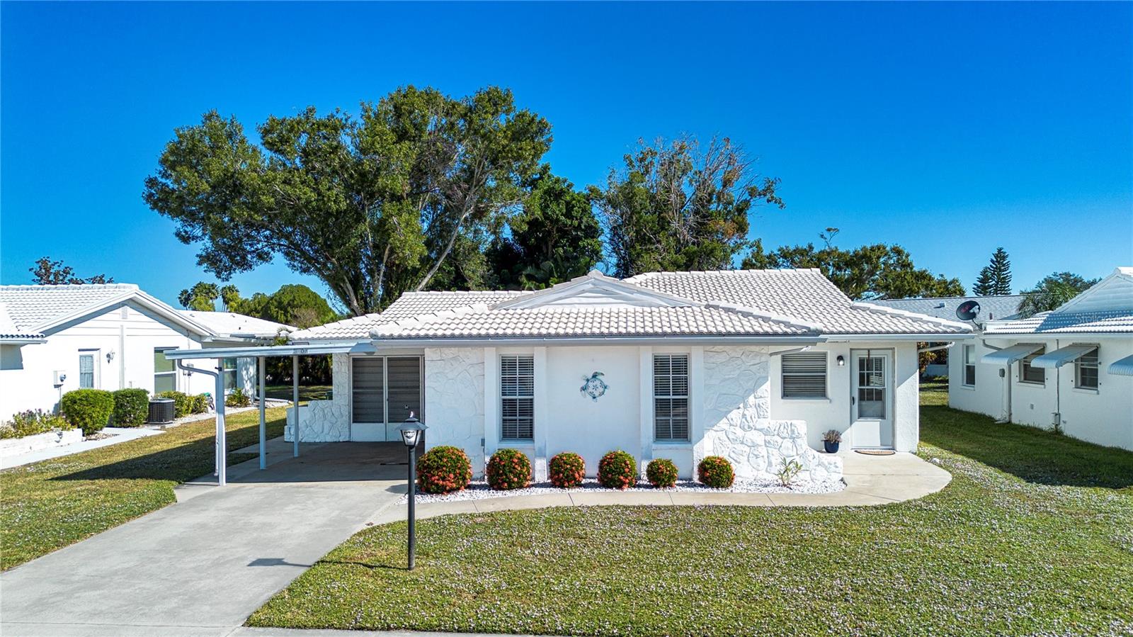 RIVER ISLES - Residential