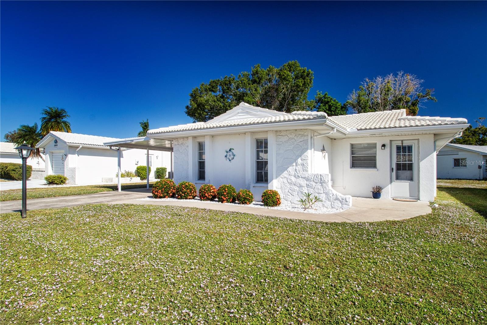 RIVER ISLES - Residential