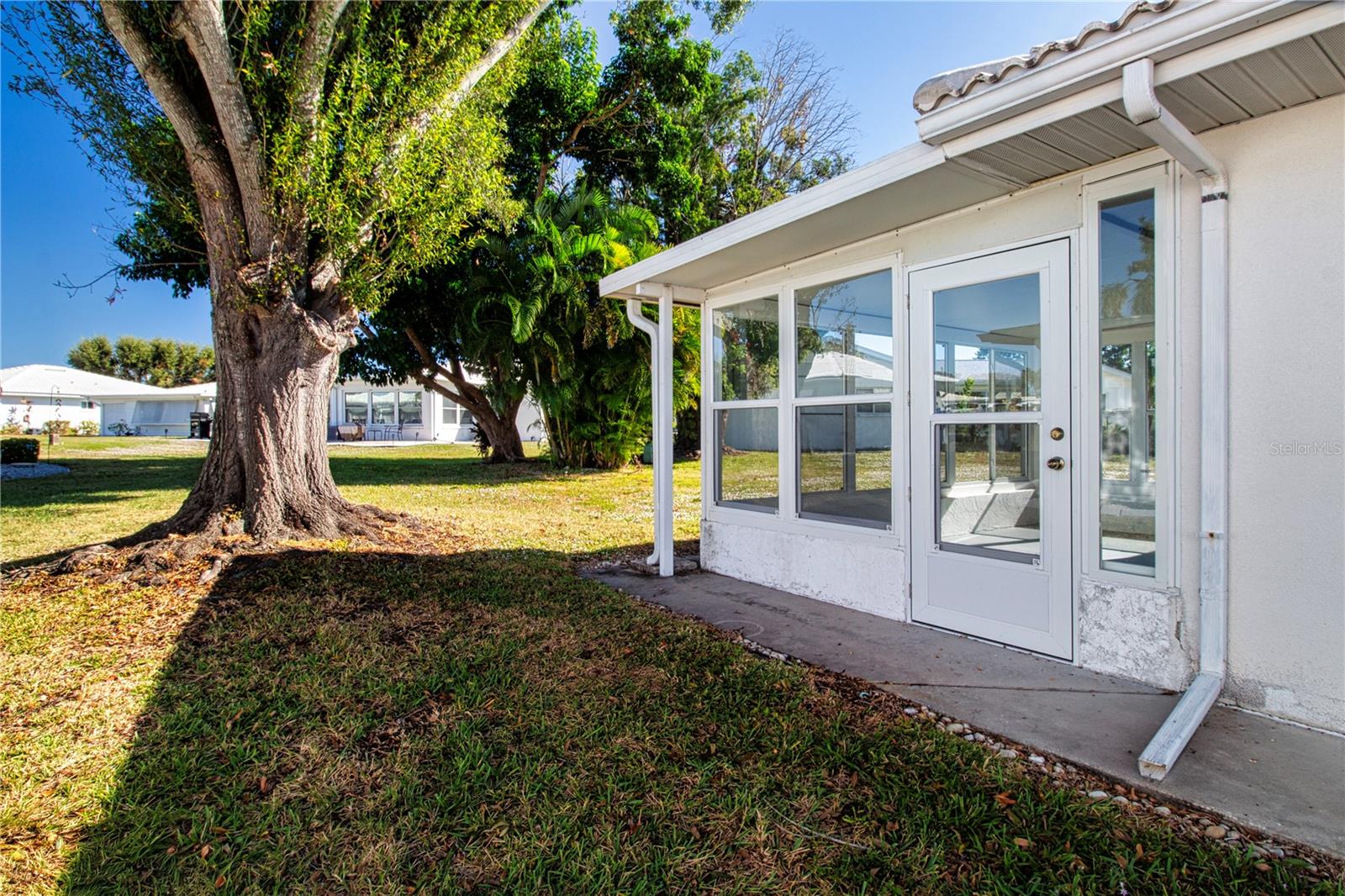 RIVER ISLES - Residential