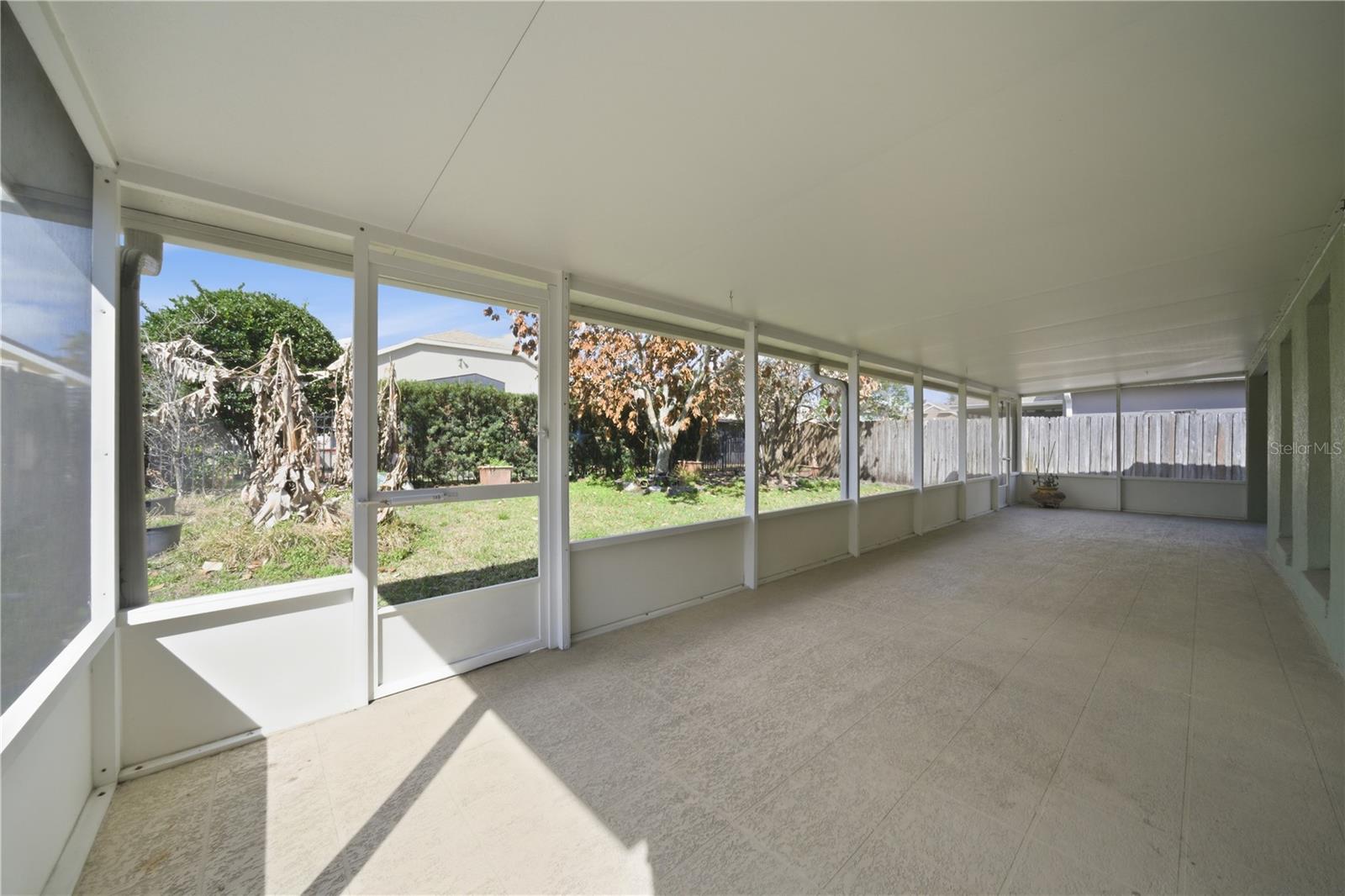 PARKSTONE UNIT 2 - Residential