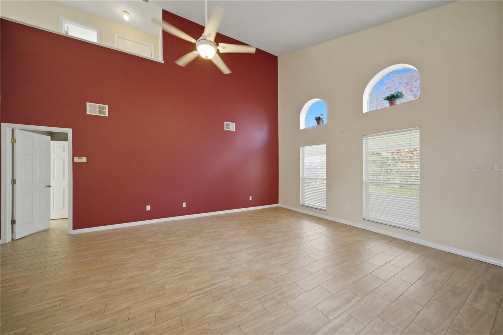 PARKSTONE UNIT 2 - Residential