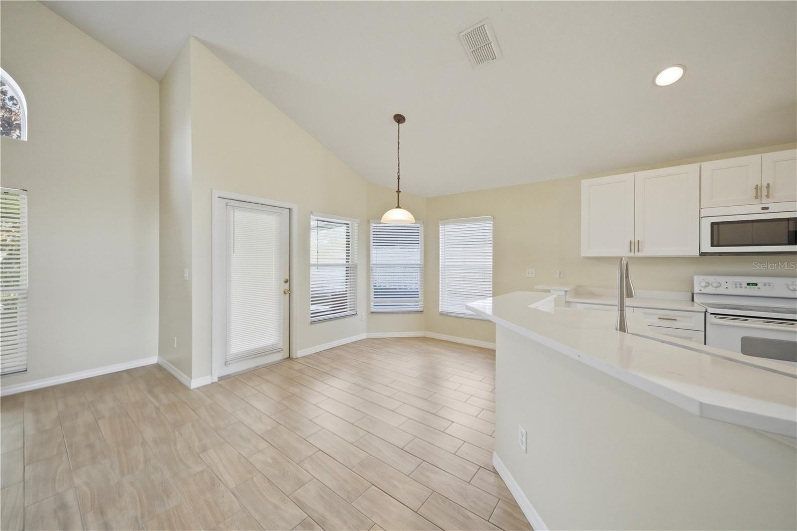 PARKSTONE UNIT 2 - Residential