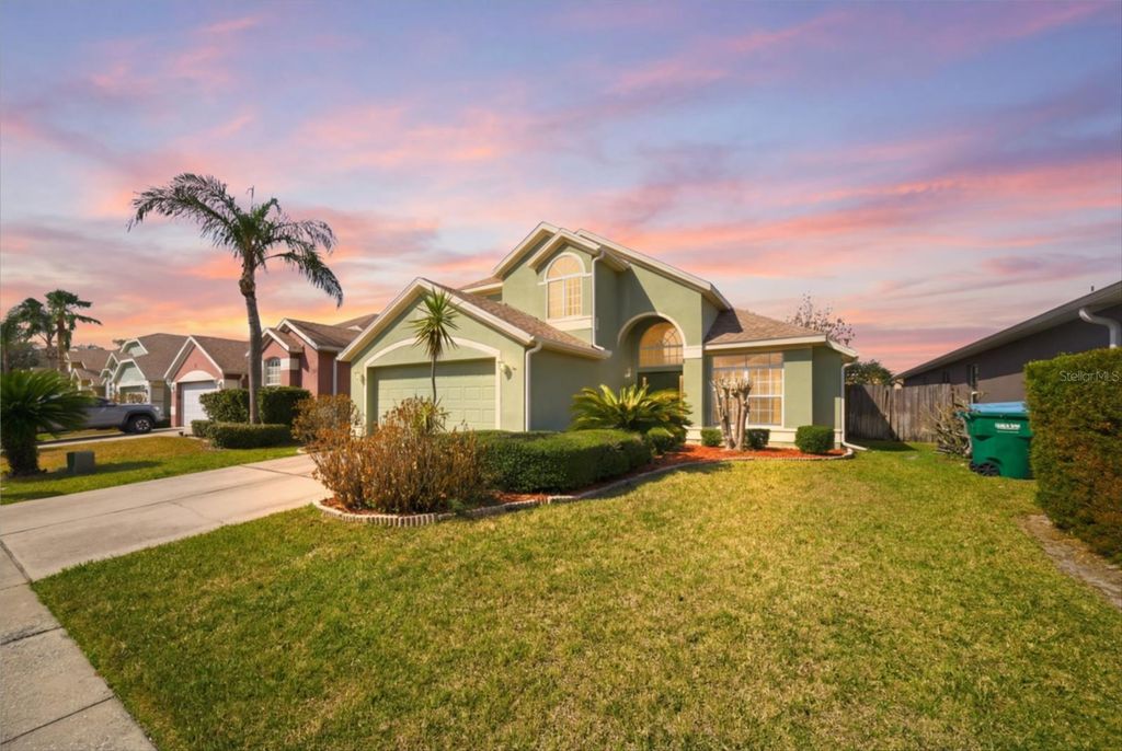 Photo of 632 Blenheim Loop, Winter Springs, FL 32708 (MLS # O6386347)