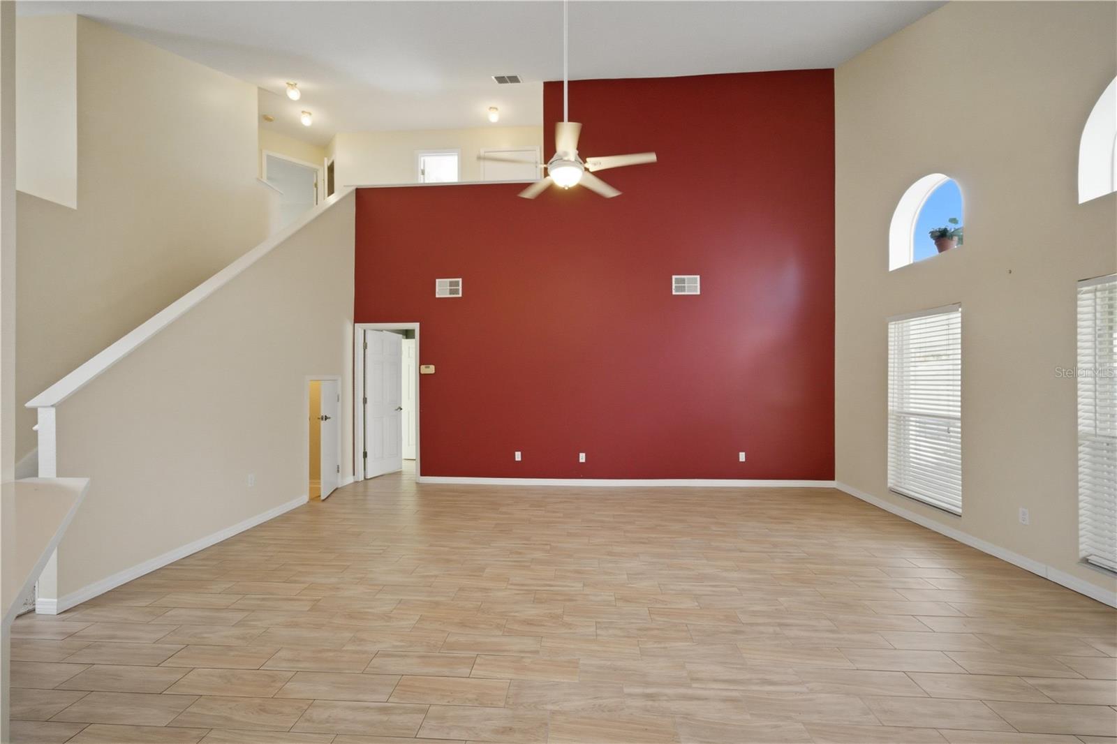 PARKSTONE UNIT 2 - Residential