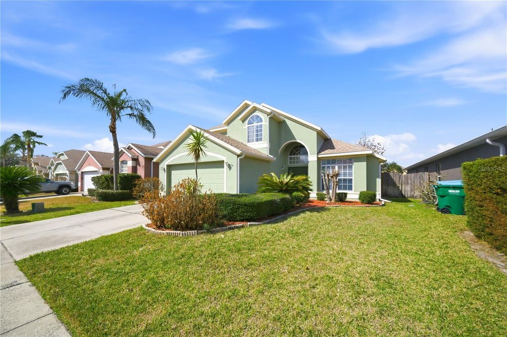 Photo of 632 Blenheim Loop, Winter Springs, FL 32708 (MLS # O6386347)