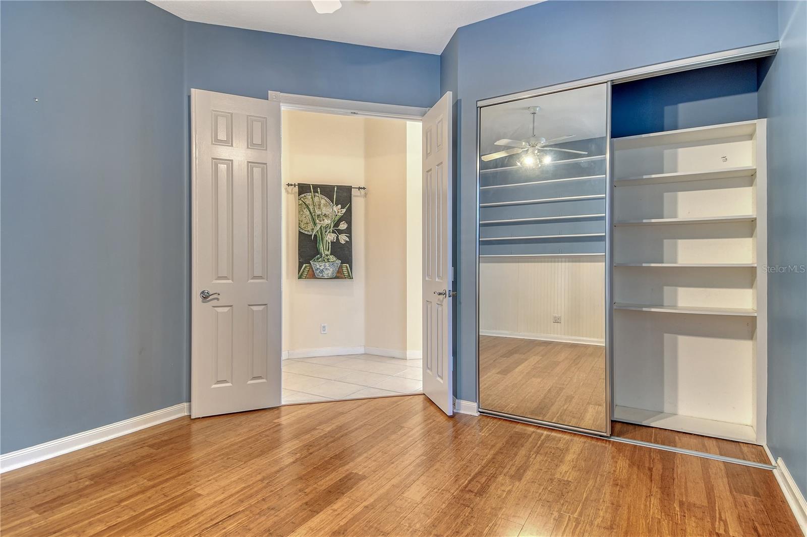 VILLAGEWALK - Residential