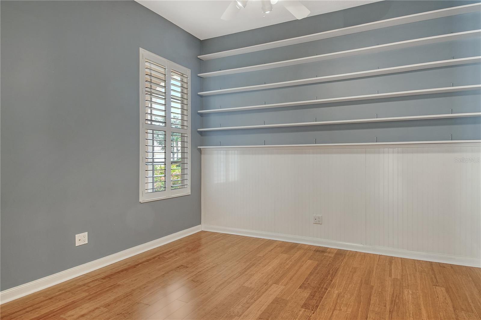 VILLAGEWALK - Residential