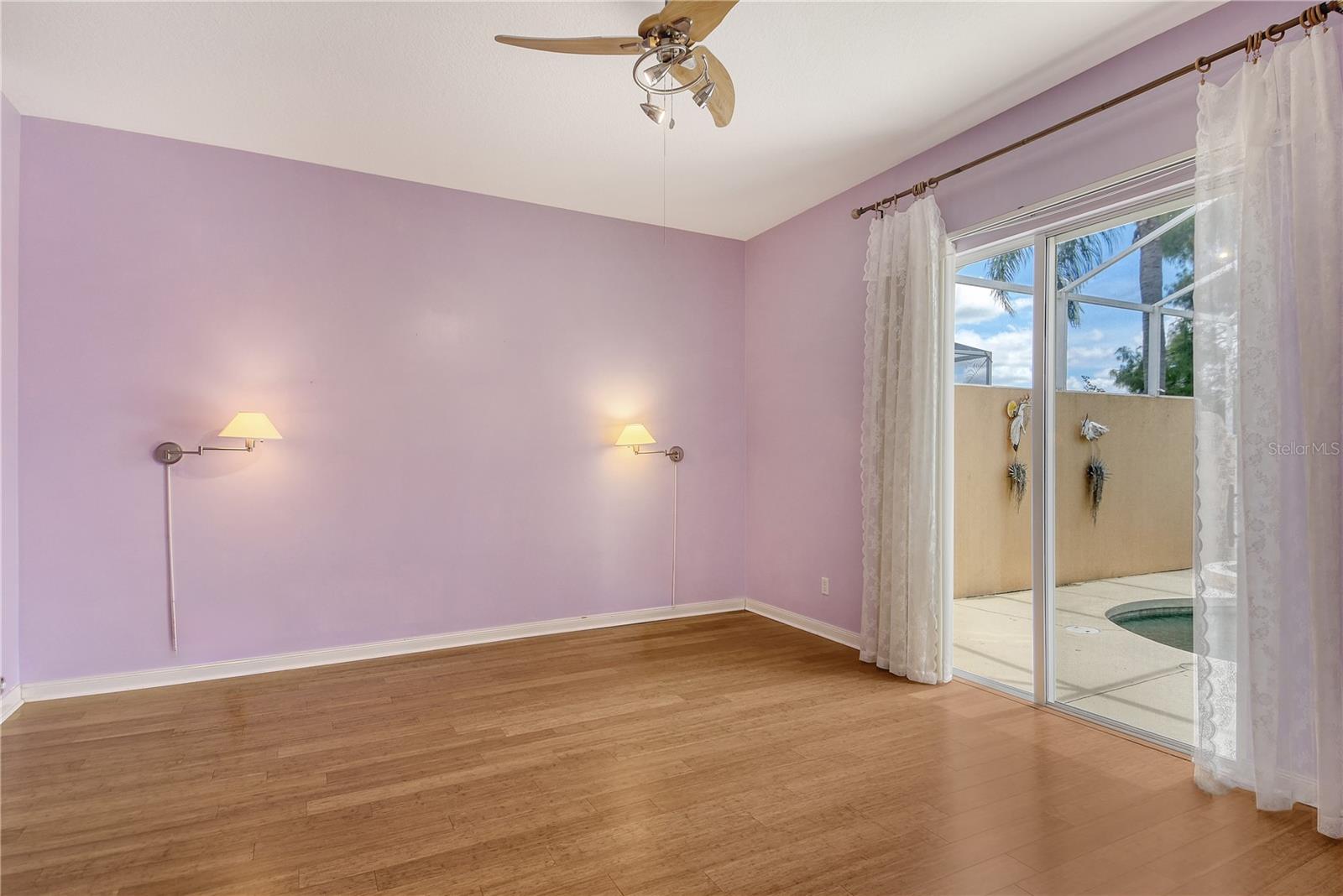 VILLAGEWALK - Residential