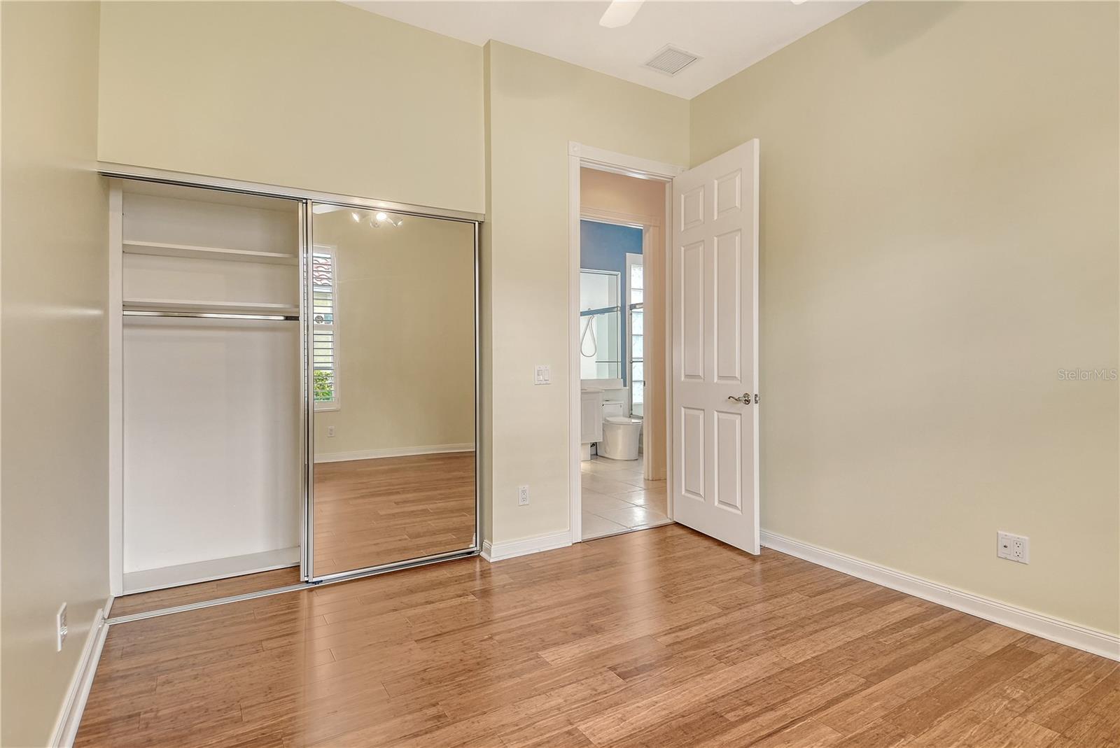 VILLAGEWALK - Residential