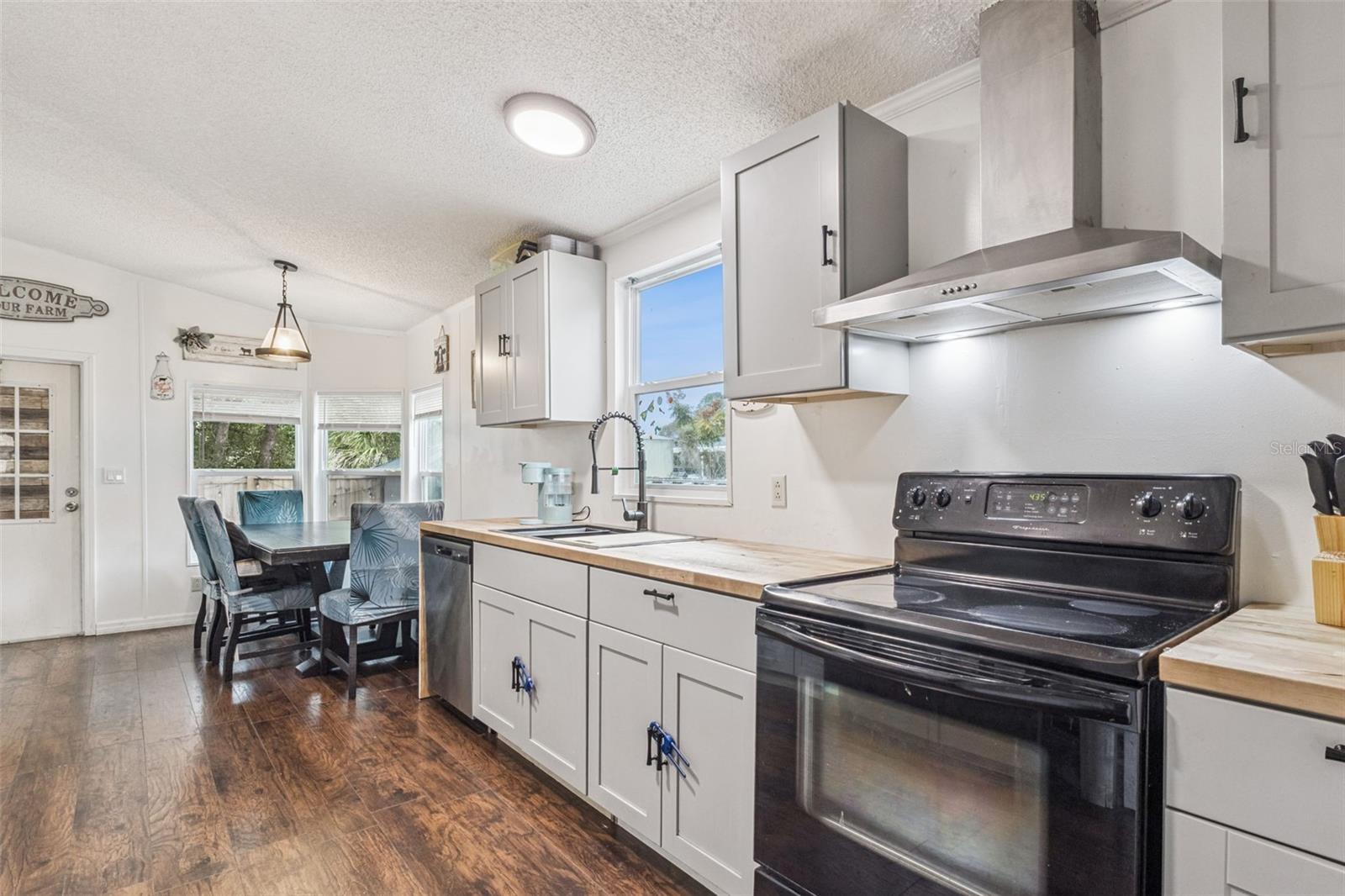 UMATILLA LAKE MARY ESTATES SUB - Residential