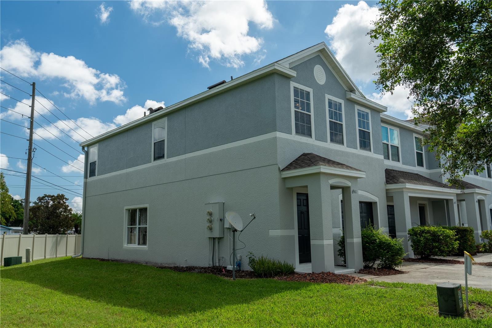 SAWGRASS VILLAGE - Residential Lease