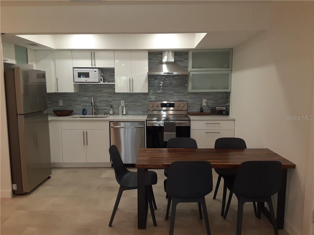 MENTONE COURT - Residential Lease