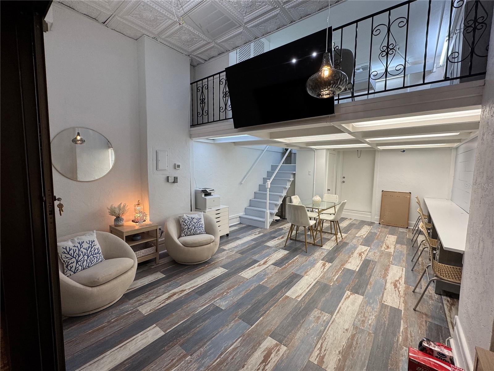 220 TAMPA AVENUE W 9A