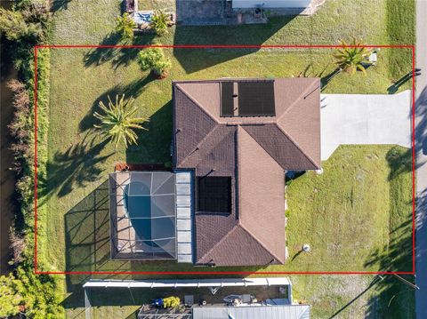 A home in PORT CHARLOTTE