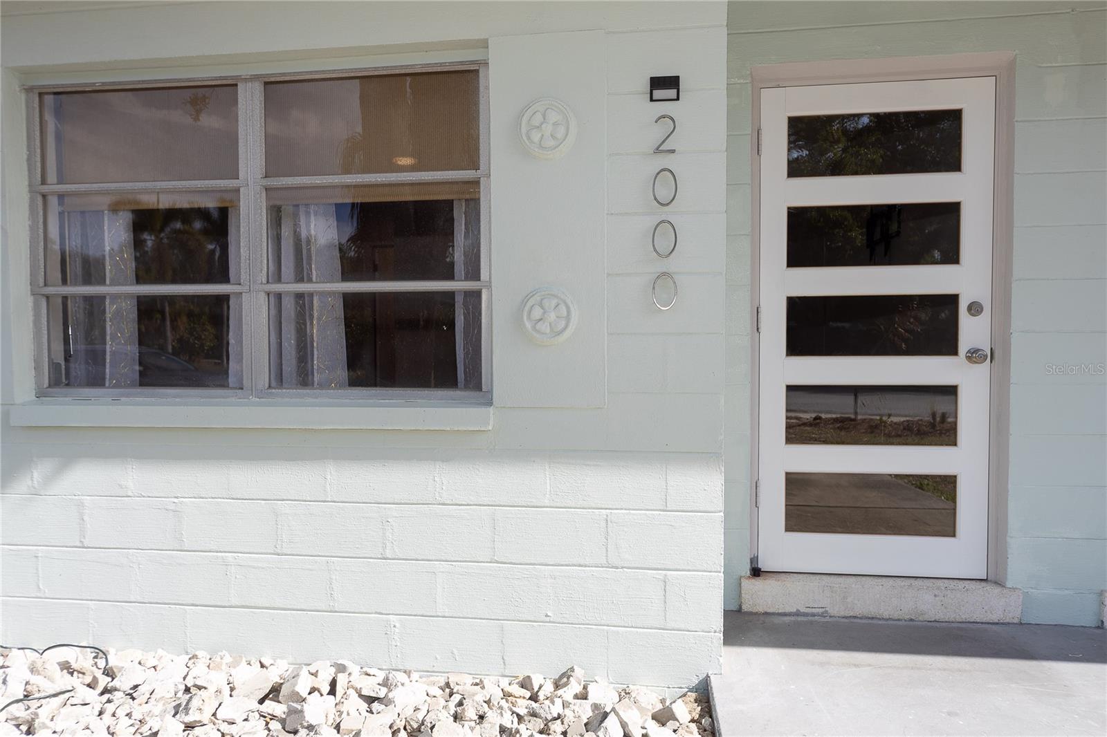 ROUSLYNN - Residential Lease