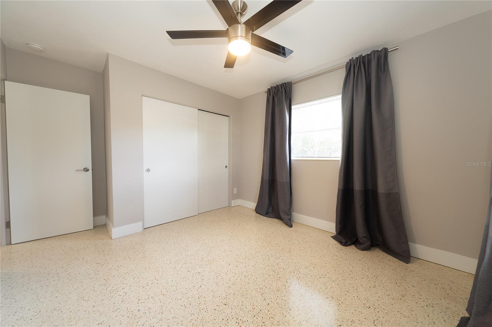 ROUSLYNN - Residential Lease