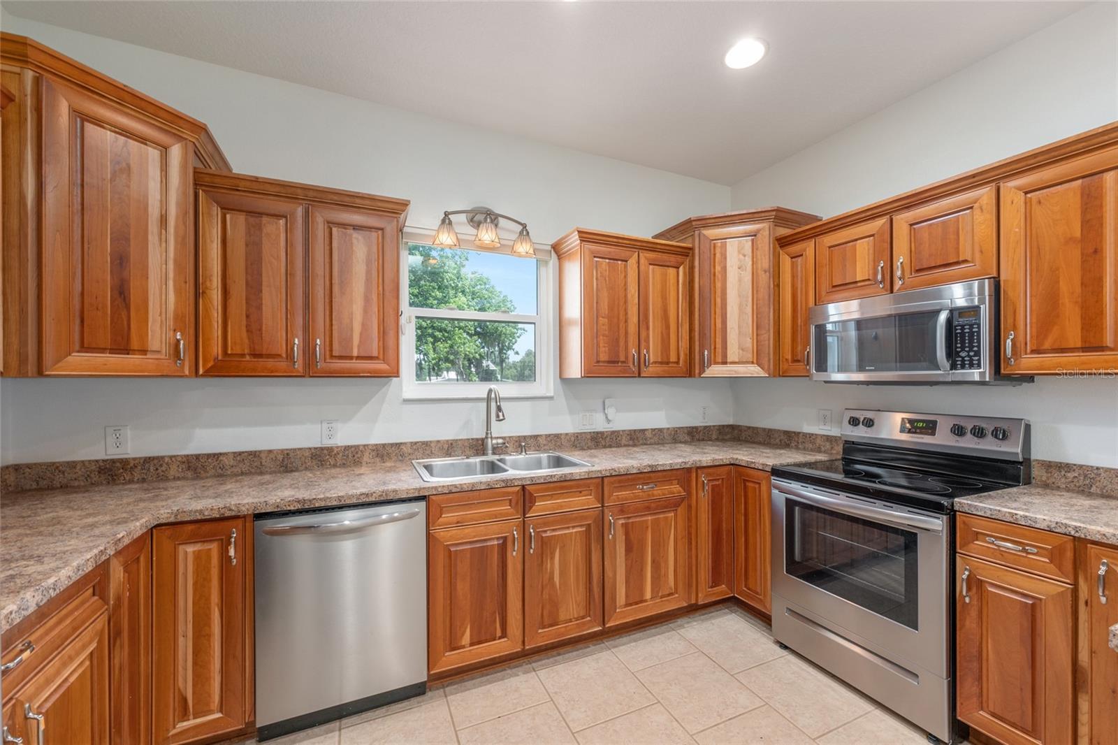 BELLEVIEW - Residential