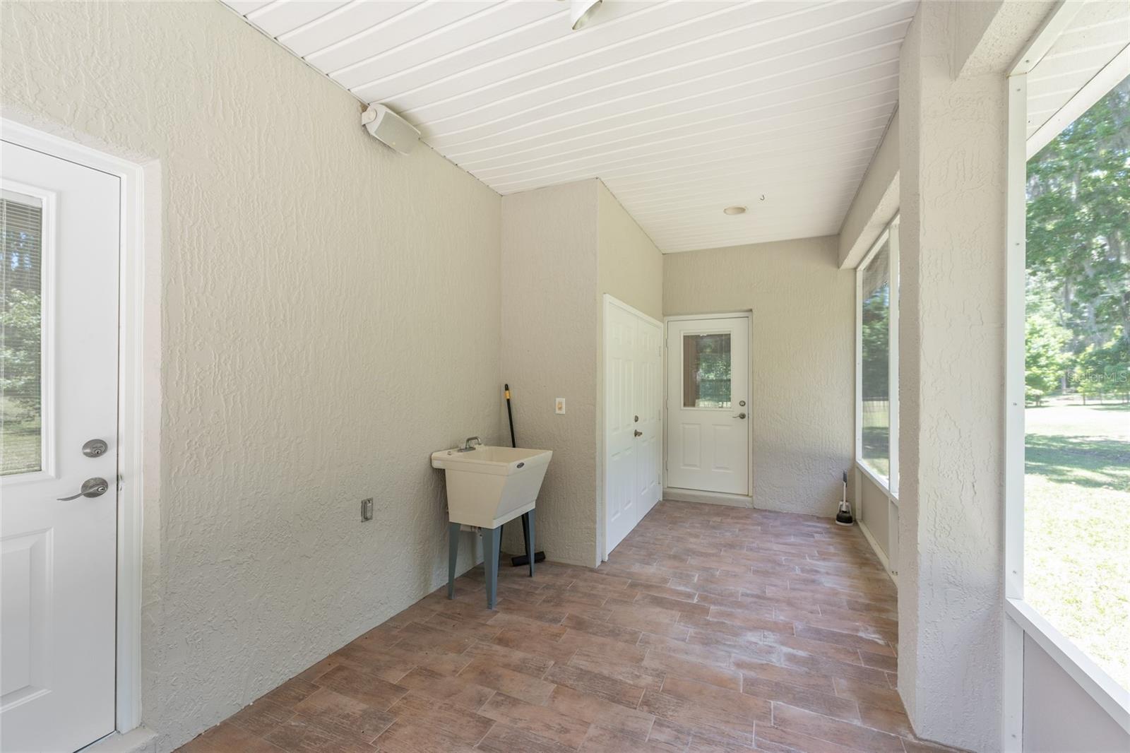 BELLEVIEW - Residential