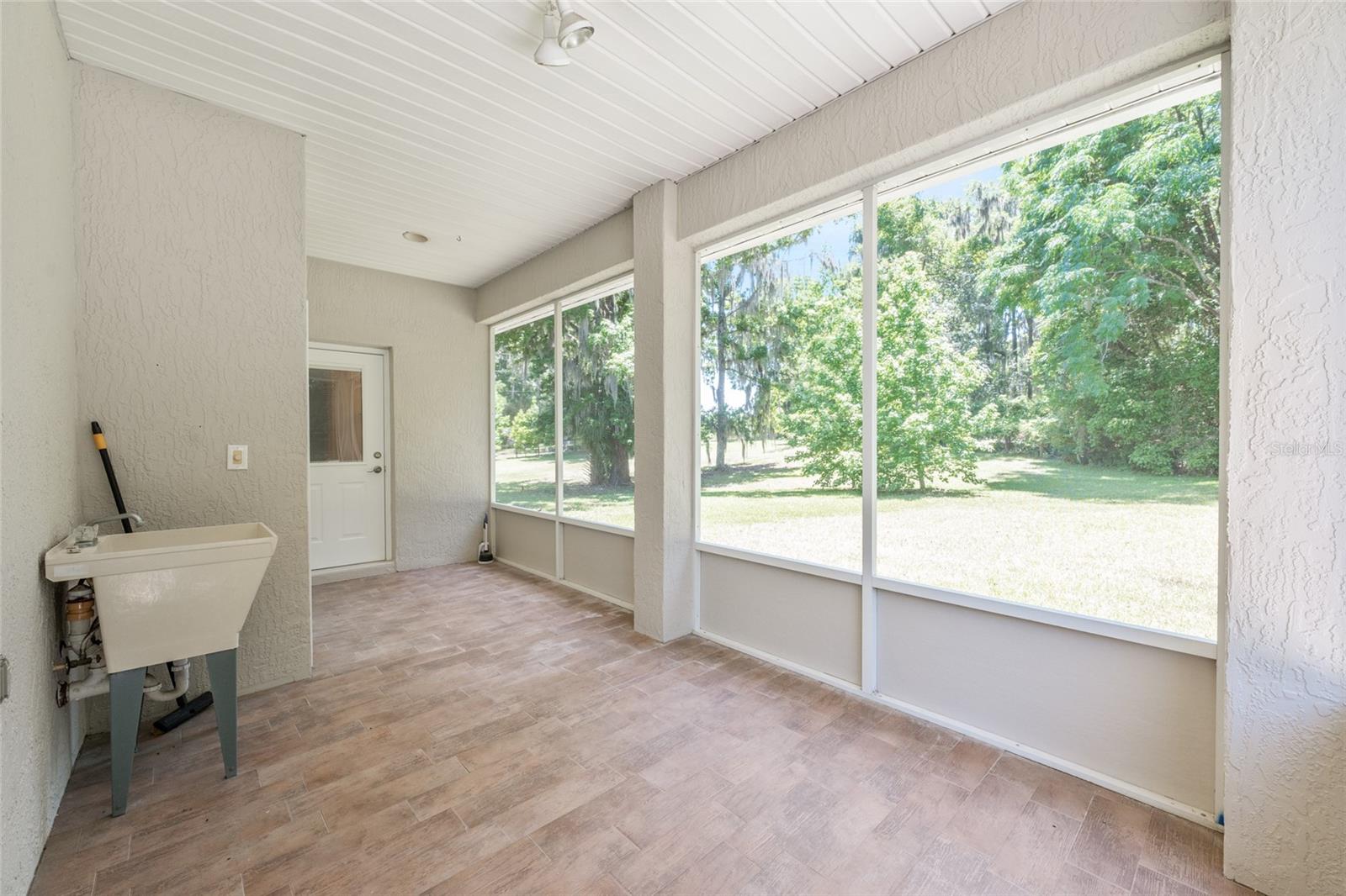 BELLEVIEW - Residential