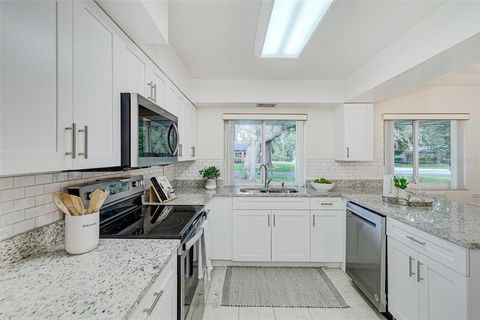 A home in LAKELAND