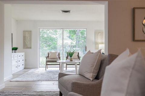 A home in LAKELAND
