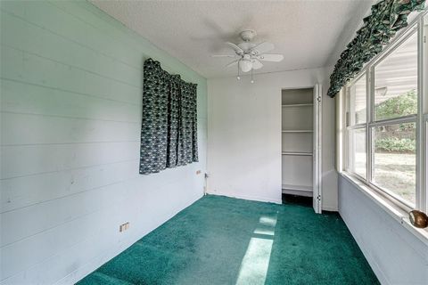 A home in LAKELAND