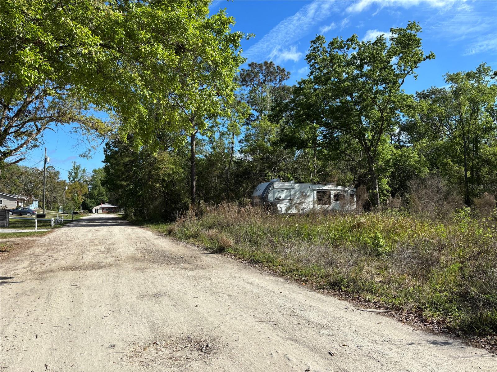 MOON LAKE ESTATES - Land