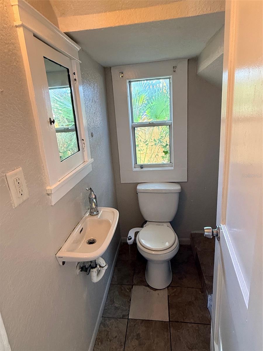 MEARES G W REV MAP - Residential Lease