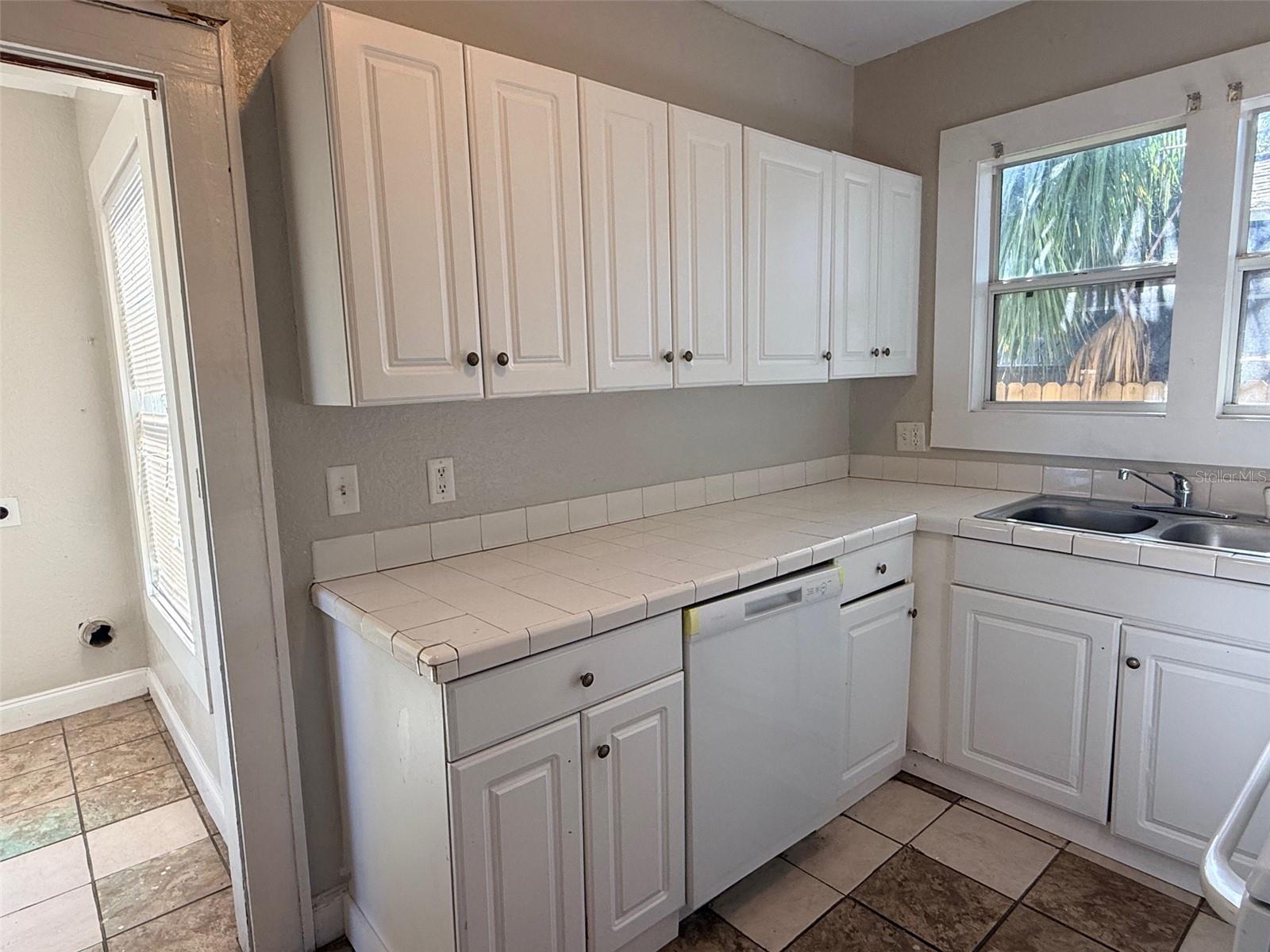 MEARES G W REV MAP - Residential Lease